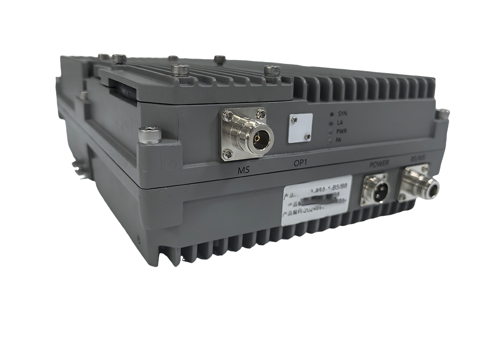  颍泉三频手机信号接收器2000㎡